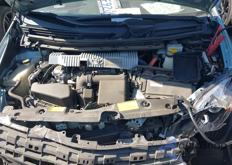 2013 Toyota Prius Three z USA, uszkodzony, nr VIN JTDKN3DU9D5671992